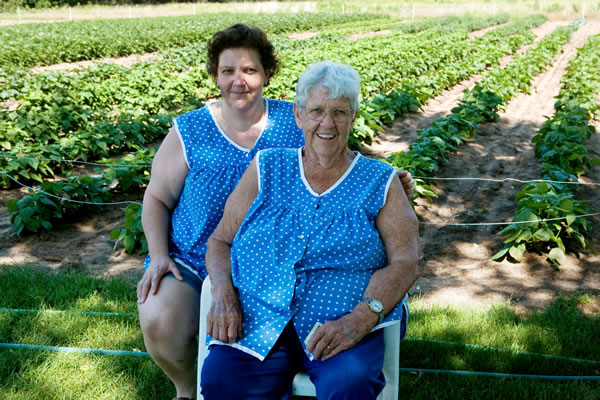 Rosa and Cindy, Walkerton