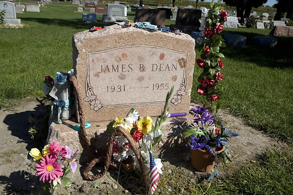 James Dean's grave, Fairmont 